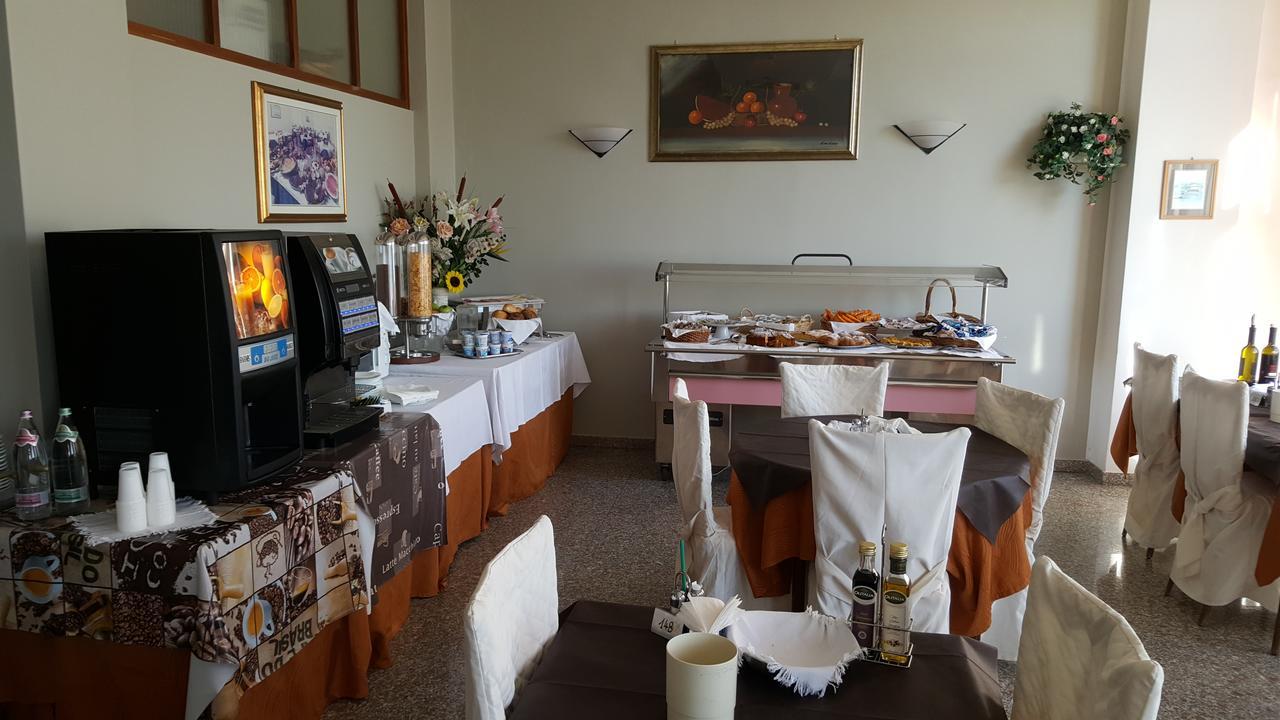 Hotel Europa Gabicce Mare Extérieur photo